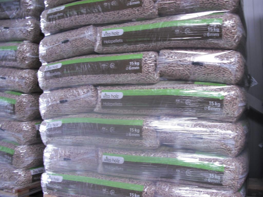 Houtpellets 300 kilogram (20 zakken van 15 kg) voor € 140,=, 6 m³ of meer, Ophalen