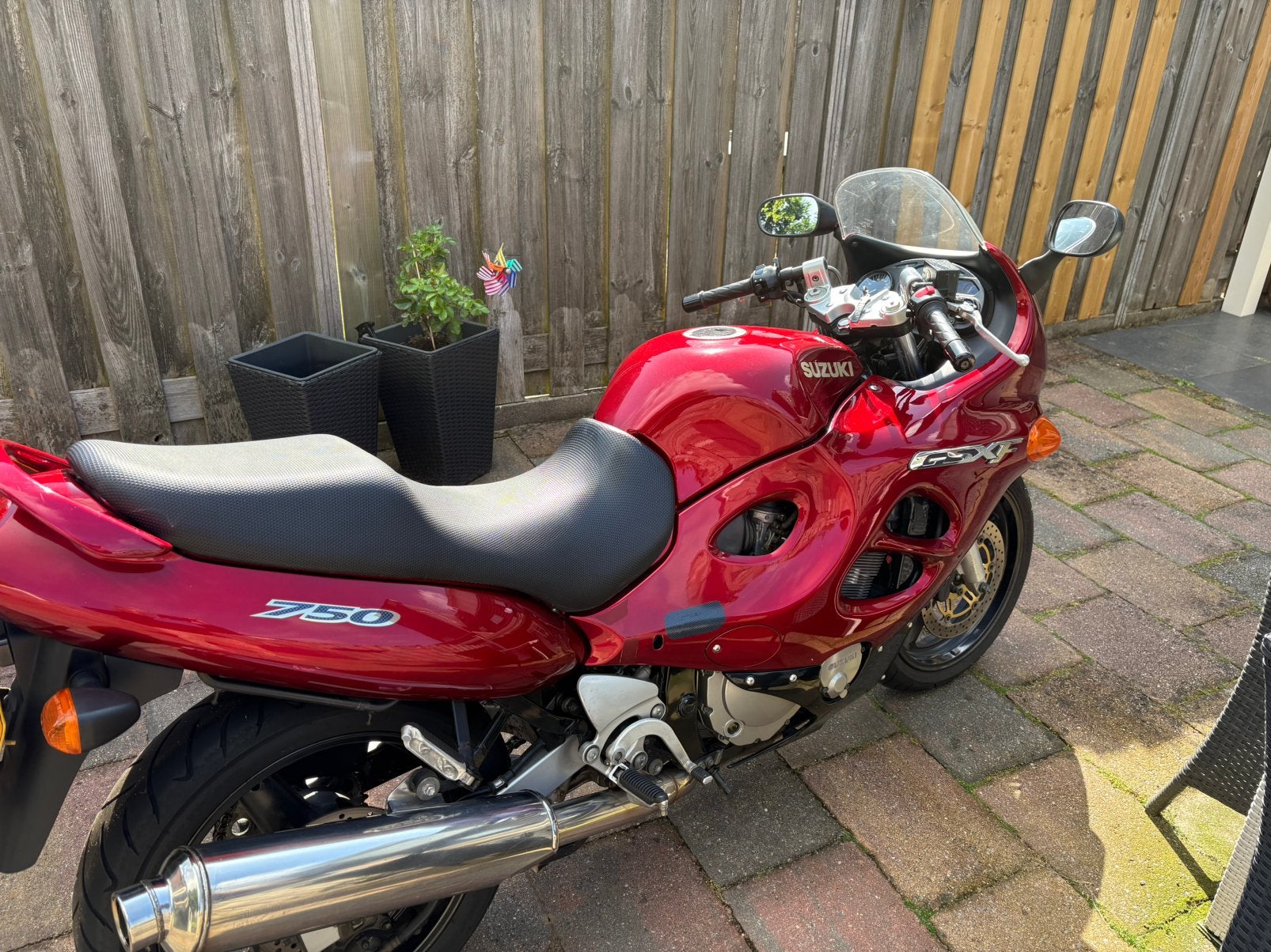 Suzuki GSX 750F