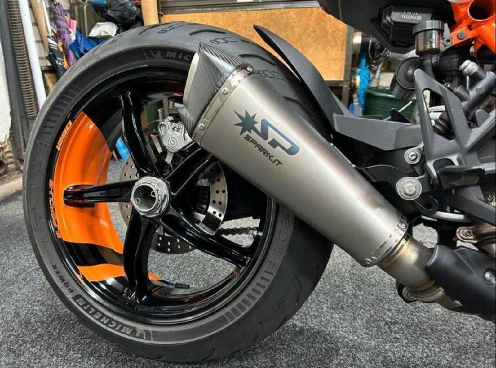 KTM Superduke 1290/1390R Gehomologeerde Spark uitlaatdemper, Ophalen of Verzenden, Zo goed als nieuw
