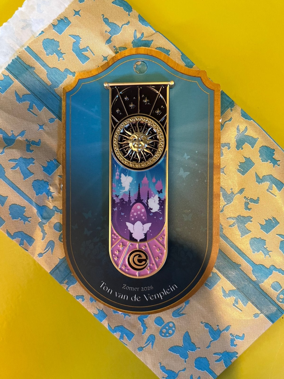 Efteling Zomerpin 2026, Ophalen of Verzenden, Nieuw, Button of Speldje