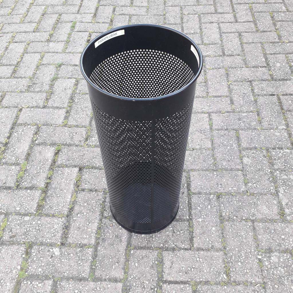 Metalen Disign paraplubak, Ophalen, Metaal