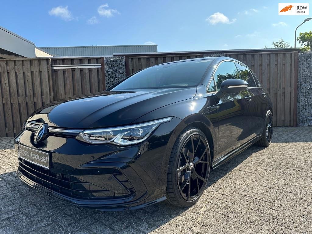 Volkswagen GOLF 1.5 eTSI R-Line | Led | Sfeer, Auto's, Volkswagen, 4 cilinders, Alcantara, Zwart, Bedrijf