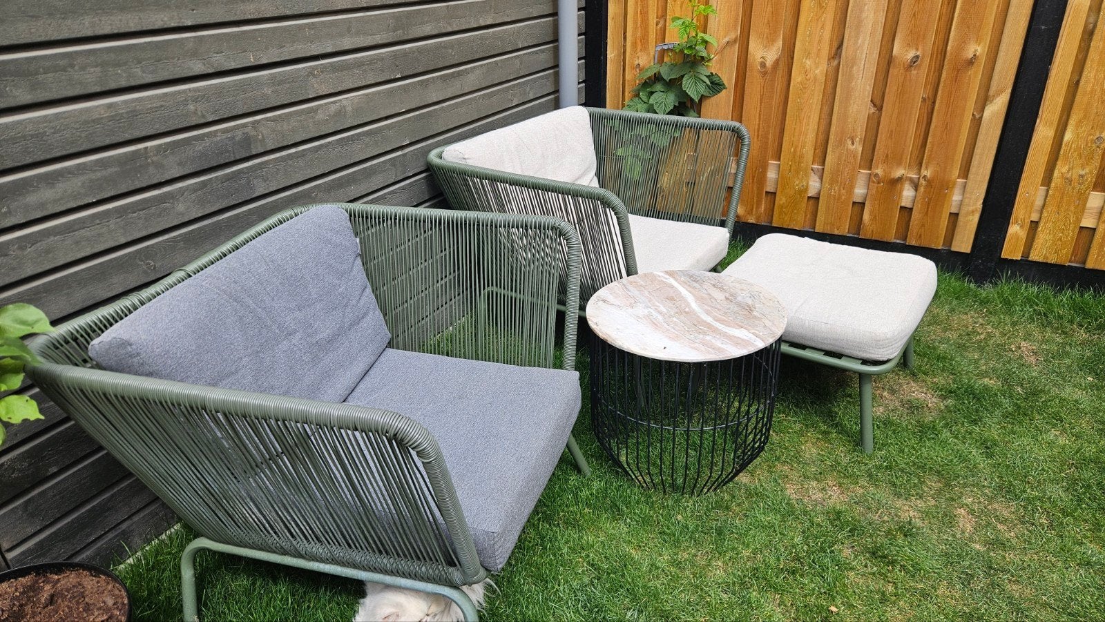 Groene tuinset met grijze kussens en voetsteun, Tuin en Terras, Overige materialen, Gebruikt, Stoel, Tuinset