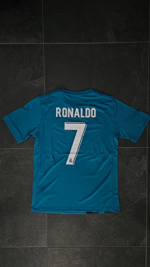 Ronaldo 2017 shirt | Maat M, Maat M, Ophalen of Verzenden, Nieuw, Shirt