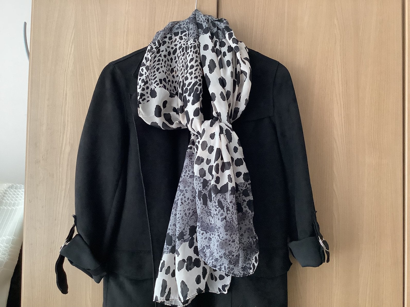 JAS.    mt.   XS.  Zwart,    van.    Bershka., Verzenden, Nieuw, Maat 34 (XS) of kleiner, Zwart