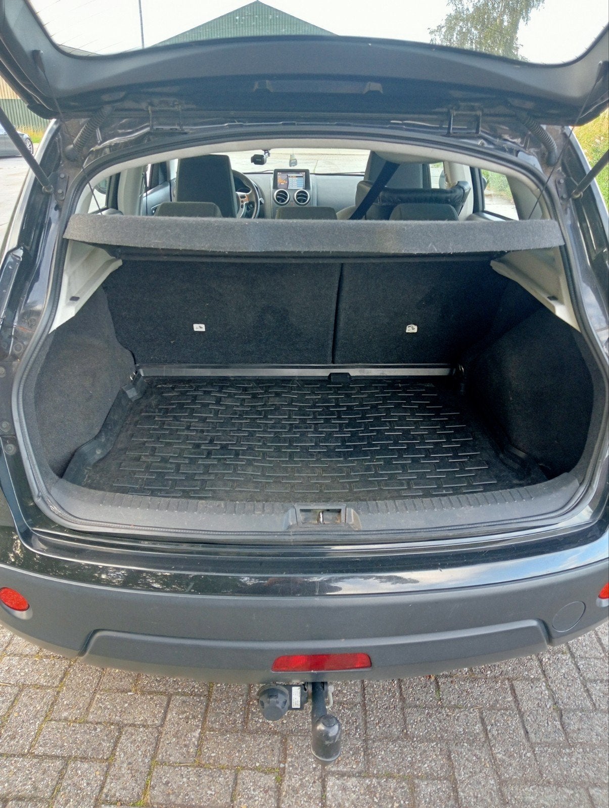 Foto 6 van Nissan Qashqai 2.0 2WD CVT 2008 Zwart