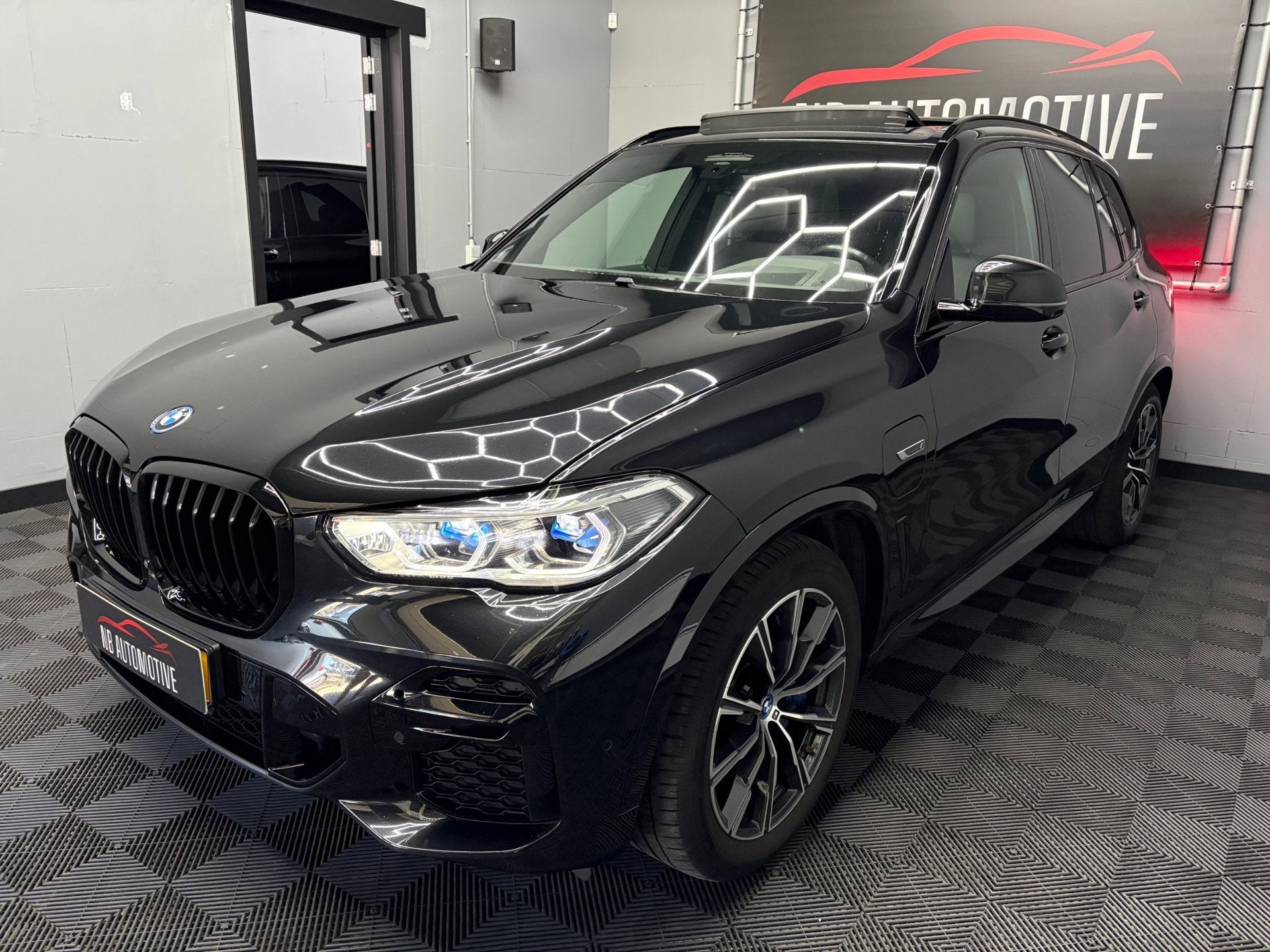 BMW X5 XDrive45e High Executive, Dealer onderhouden, Gebruikt, Zwart, Vierwielaandrijving