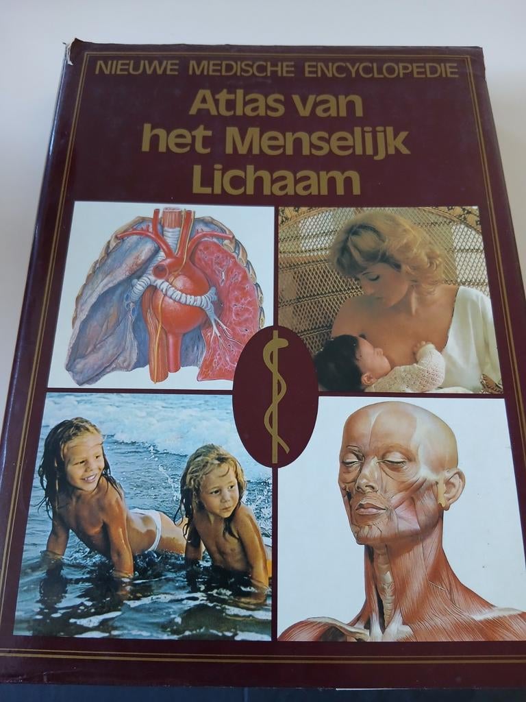 Nieuwe Medische Encyclopedie Atlas van het Menselijk Lichaam, Ophalen of Verzenden
