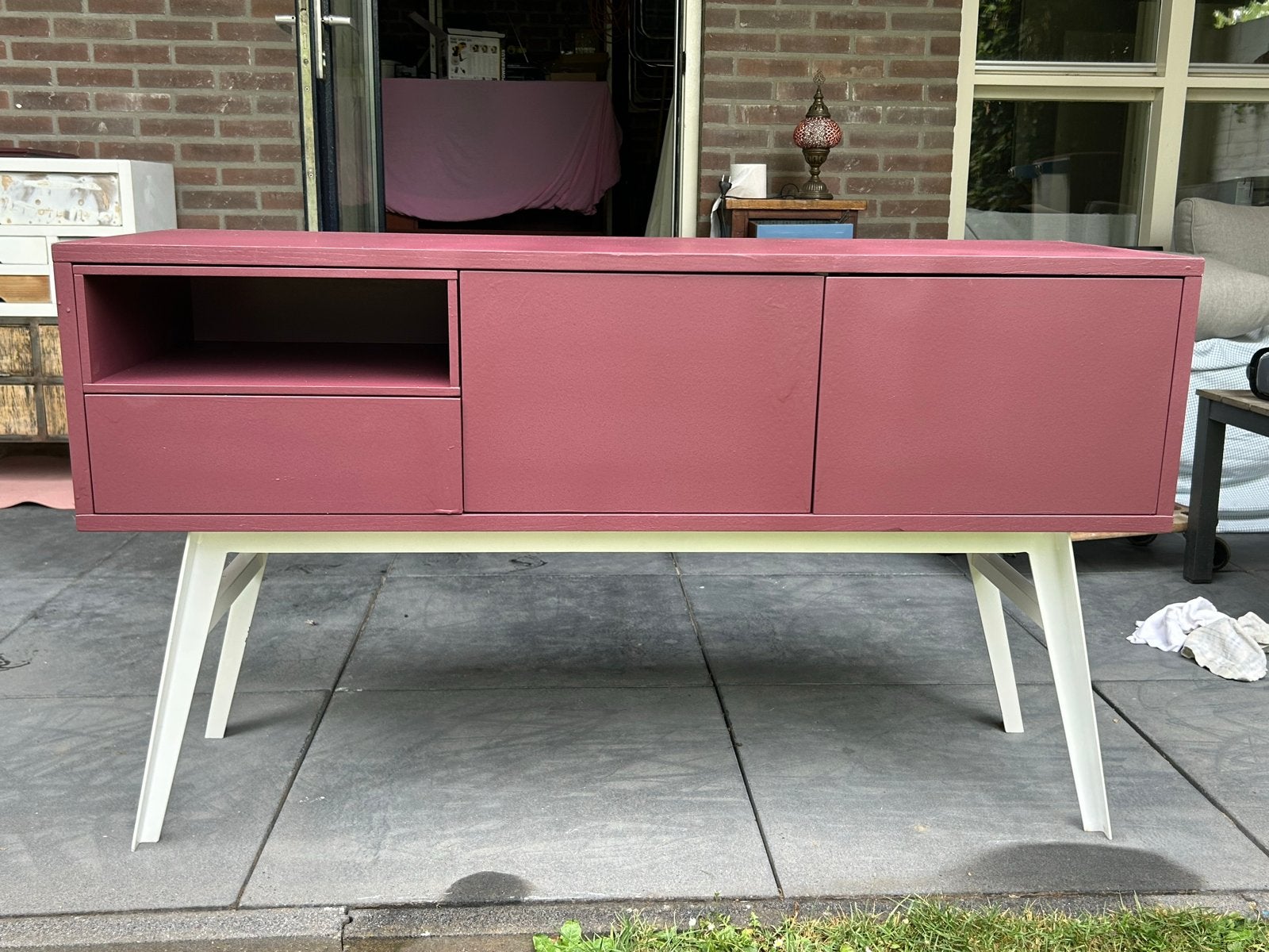 Gerestylde dressoir in Brinjal met 2 kastjes en 1 lade, Ophalen, Gebruikt, 100 tot 150 cm, Met lade(s)
