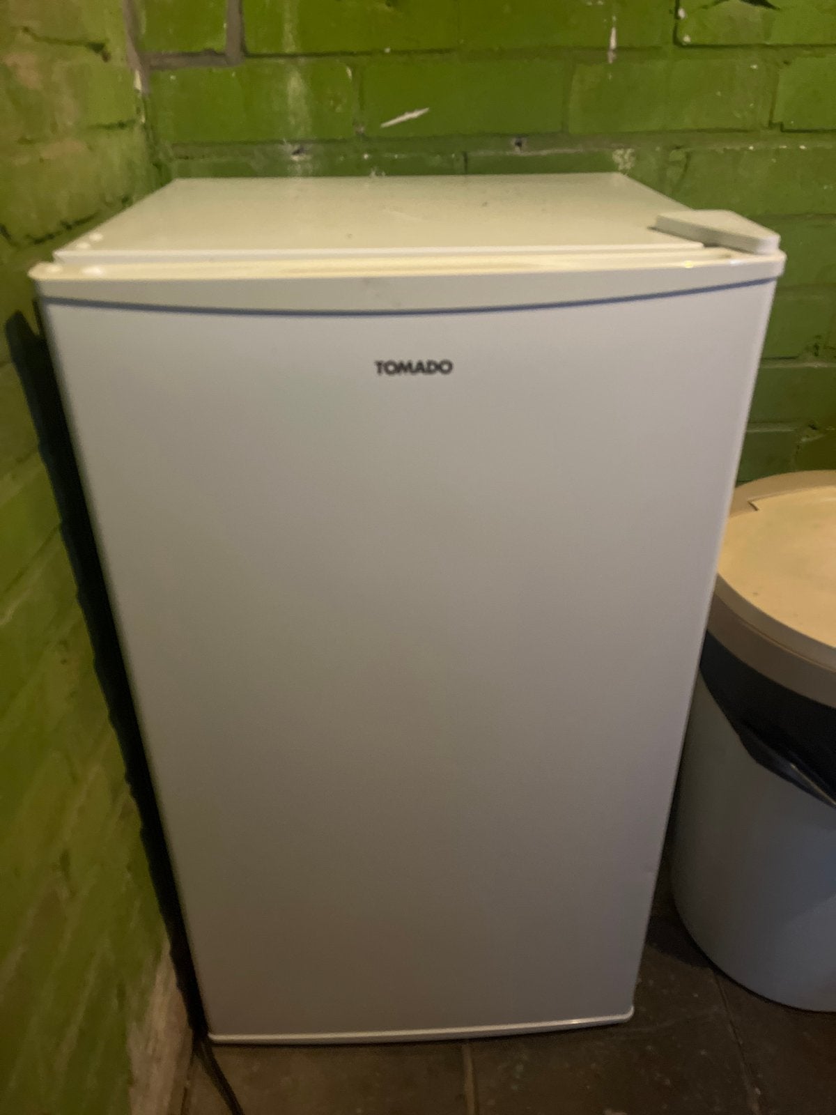 Tomado Vriezer 60L, 3 Lades, Energie D, Wit, Gebruikt, Minder dan 60 cm, Vrijstaand, Ophalen