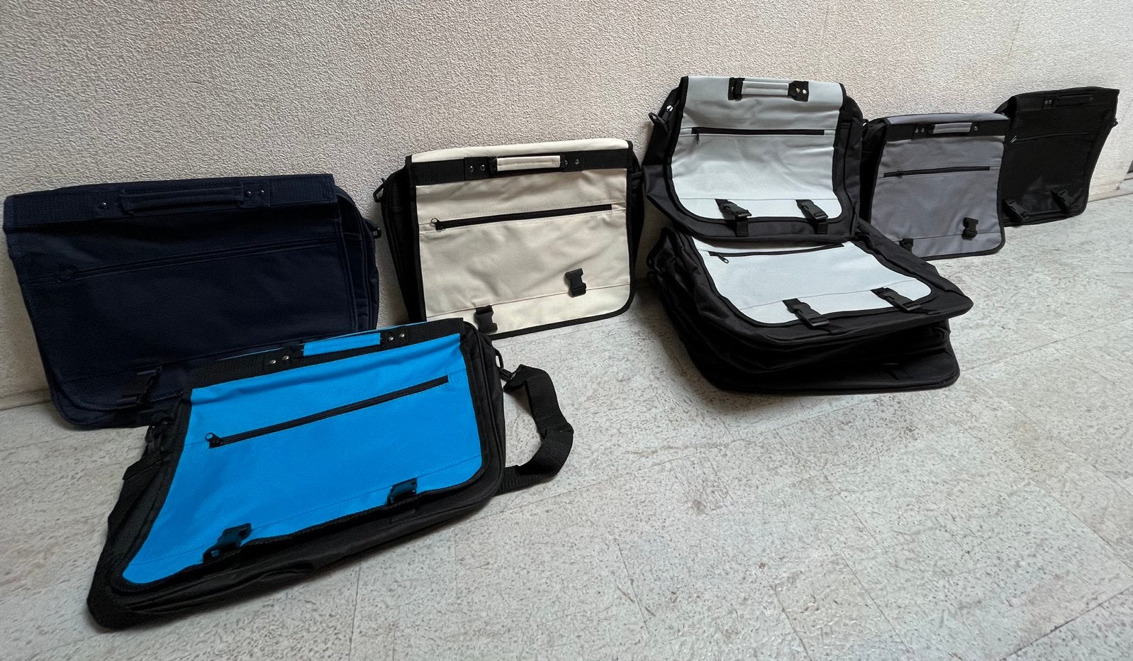 15x computertas/ postman-bag, Ophalen of Verzenden, Nieuw, Zwart