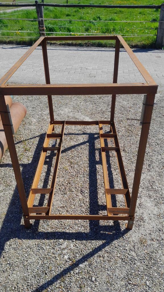 Ijzeren frame, Doe-het-zelf en Verbouw, Werkbanken, Ophalen, Nieuw, 70 tot 120 cm