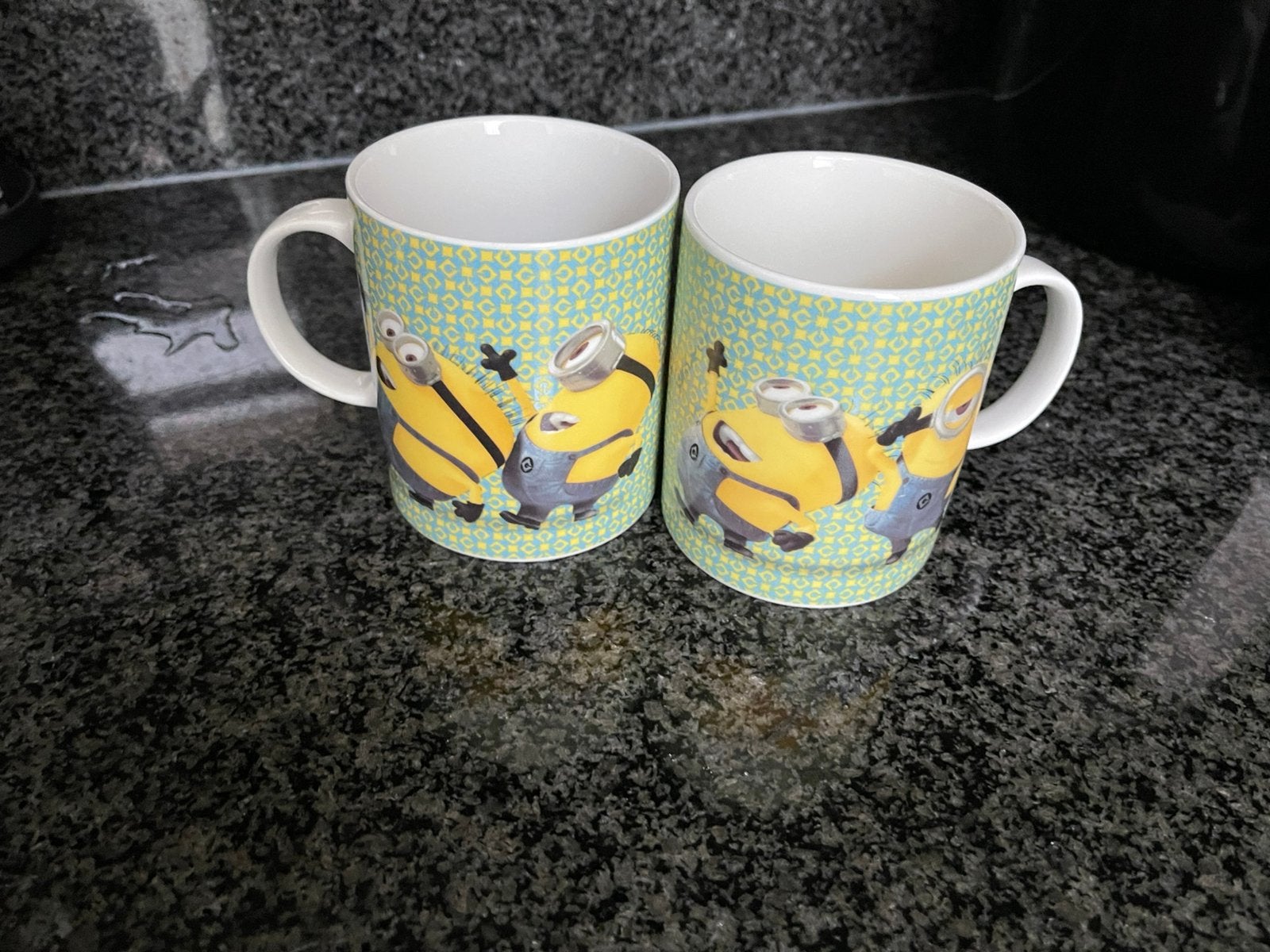 Minions mokken, Keramiek, Zo goed als nieuw, Overige stijlen, Mok