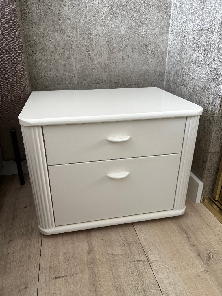 Nachtkastjes 2 x met laden off-white !!, Ophalen, Overige materialen, Gebruikt, 45 tot 65 cm