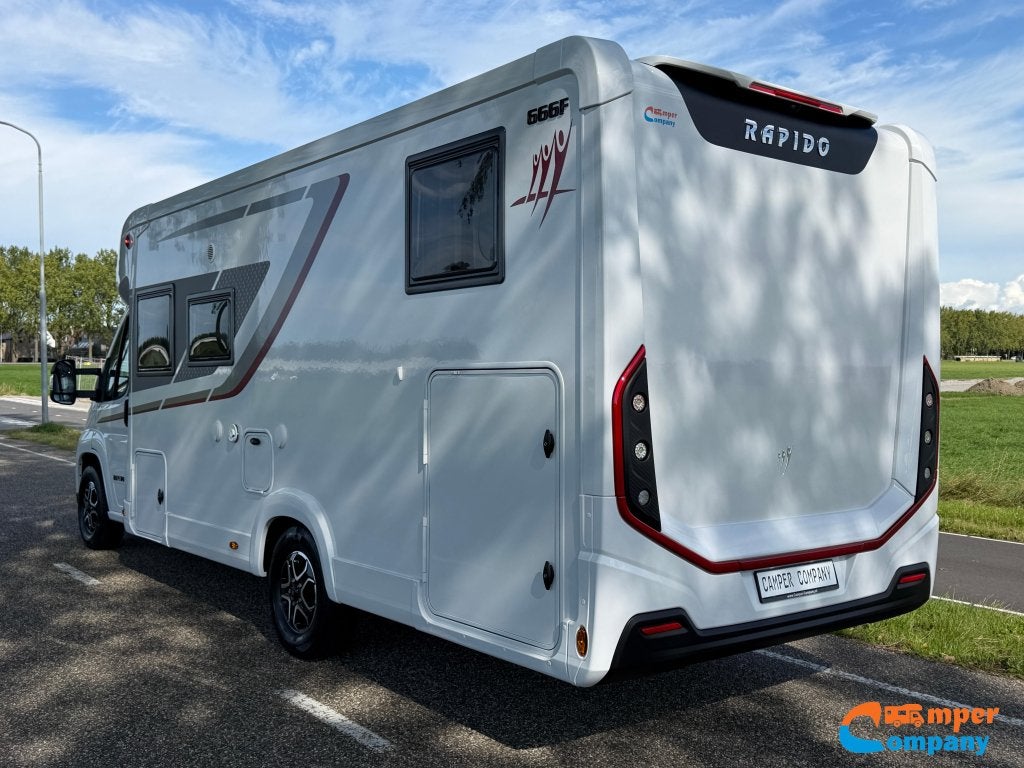Rapido 666 F, lengte bedden, face to face zit, lage km.stand, Automaat, Afzuigkap, Ringverwarming, Fiat
