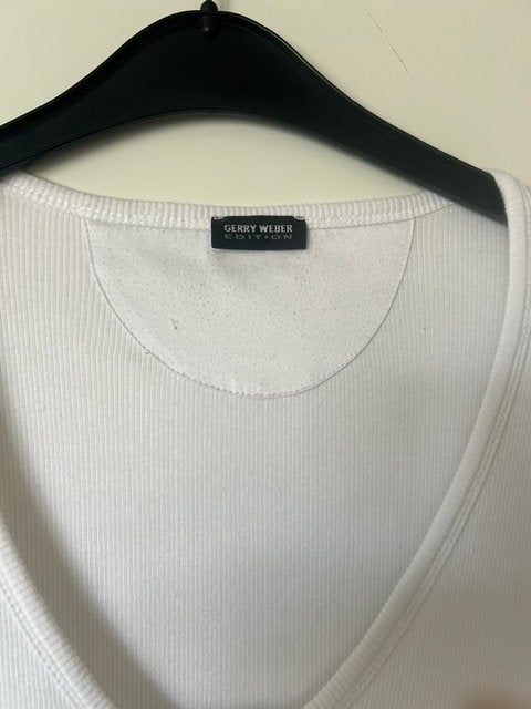 Gerry Weber Vestje Maat 42 met Deelbare Rits Korte Mouw, Ophalen of Verzenden, Gedragen, Maat 42/44 (L), Wit