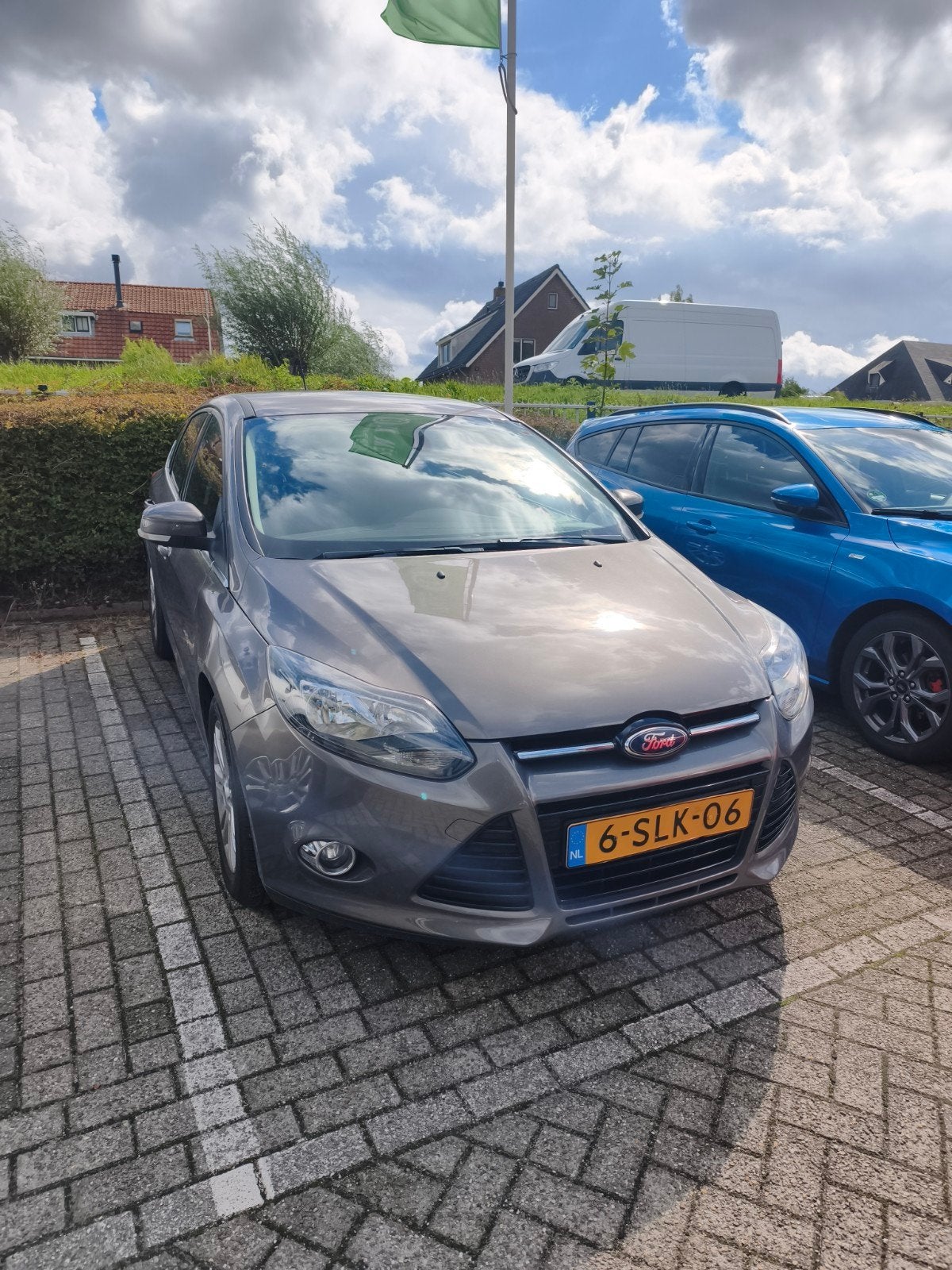 Ford Focus 1.0 Ecoboost 2013 geen vermogen!, Ophalen, Voor, Ford, Motorkap
