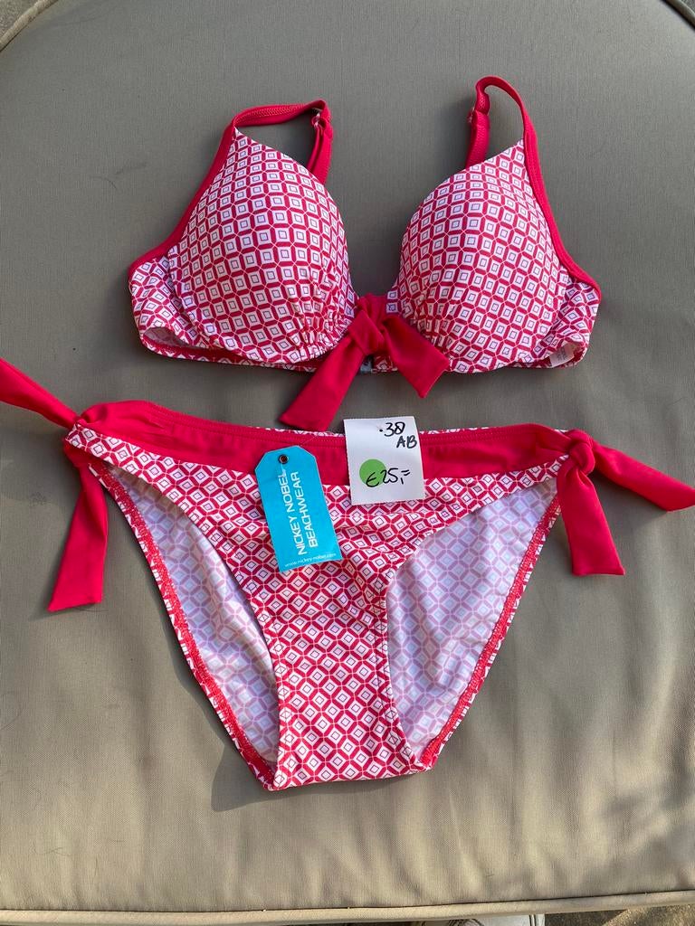 Nickey Nobel bikini 38AB, Kleding | Dames, Badmode en Zwemkleding, Ophalen of Verzenden, Nieuw, Rood, Bikini