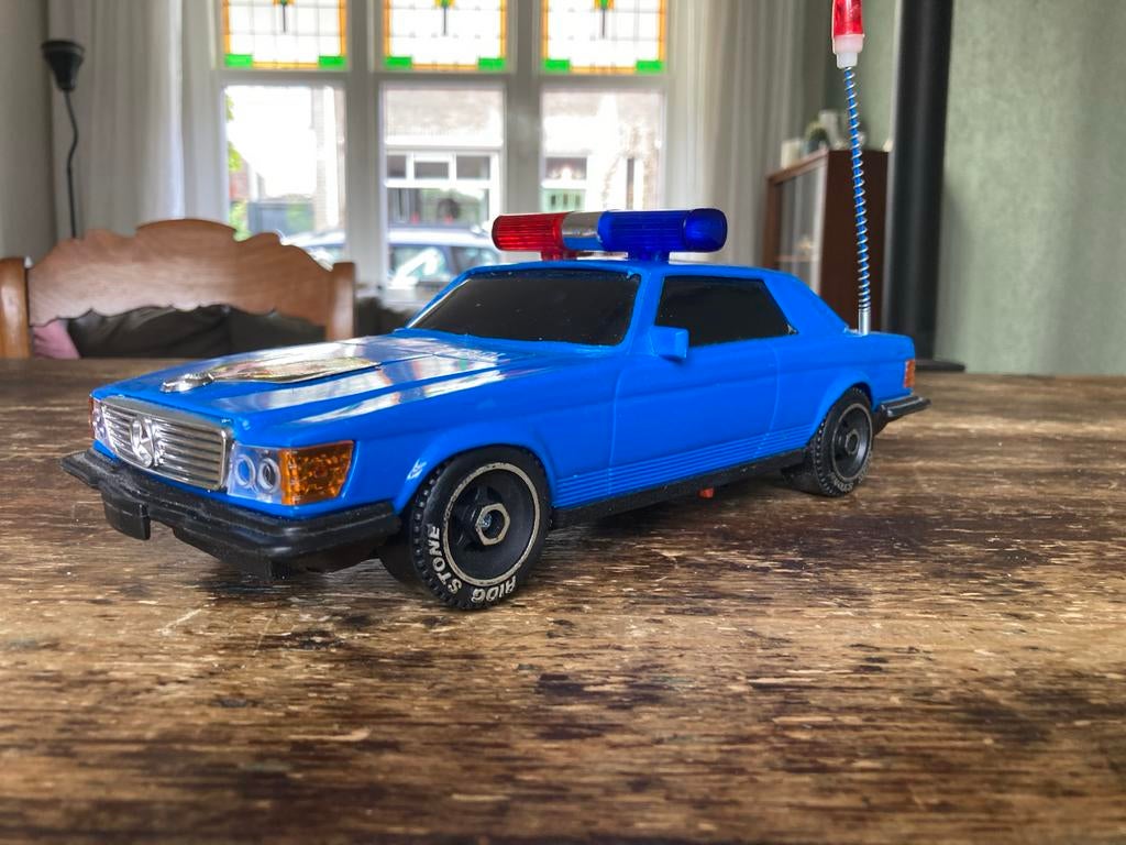 Vintage Politieauto Speelgoed - Mercedes 450 SLC 1:24, Antiek en Kunst, Ophalen of Verzenden