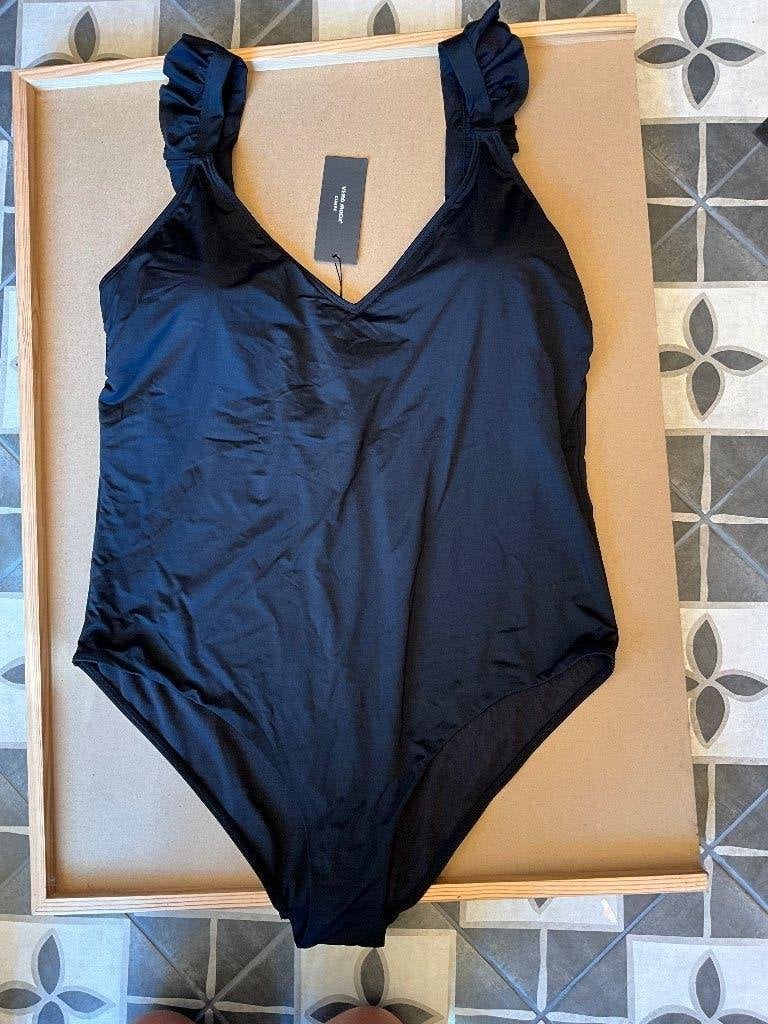 Corrigerend badpak met ruches zwart maat 50, Corrigerend badpak met ruches zwart maat 50, Zwart, Nieuw, Badpak