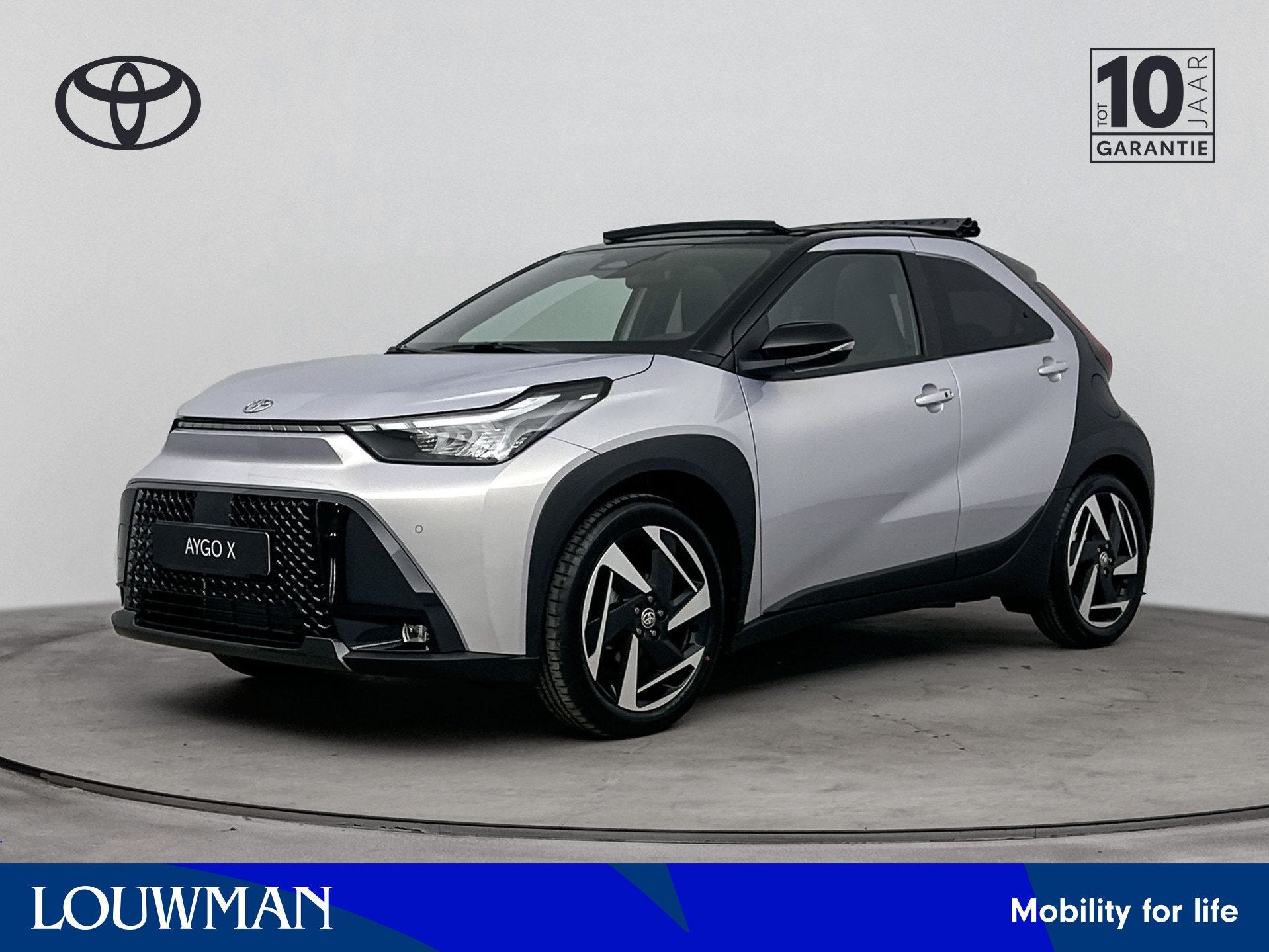 Toyota Aygo X Hybrid 115 envy | Apple Carplay & Android Auto, Auto's, 12 maanden, Stof, Zwart, 4 stoelen