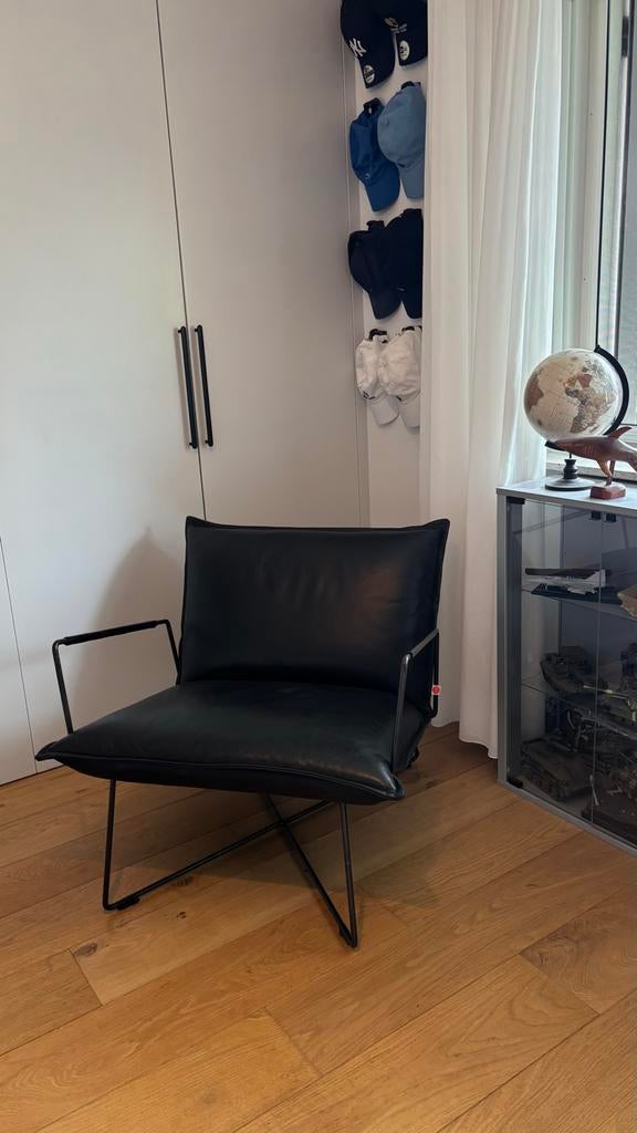 Jess Design Earl fauteuil, Luxe zwart leer, tijdloos design., Huis en Inrichting, Fauteuils, Ophalen, Zo goed als nieuw, Leer