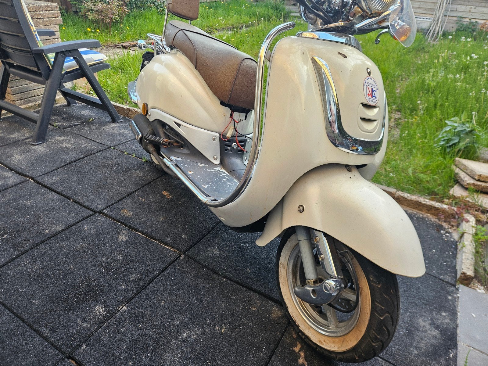 2 AGM Retro Scooters – Project of Onderdelen, Fietsen en Brommers, Ophalen, Gebruikt, Benzine, Overige merken