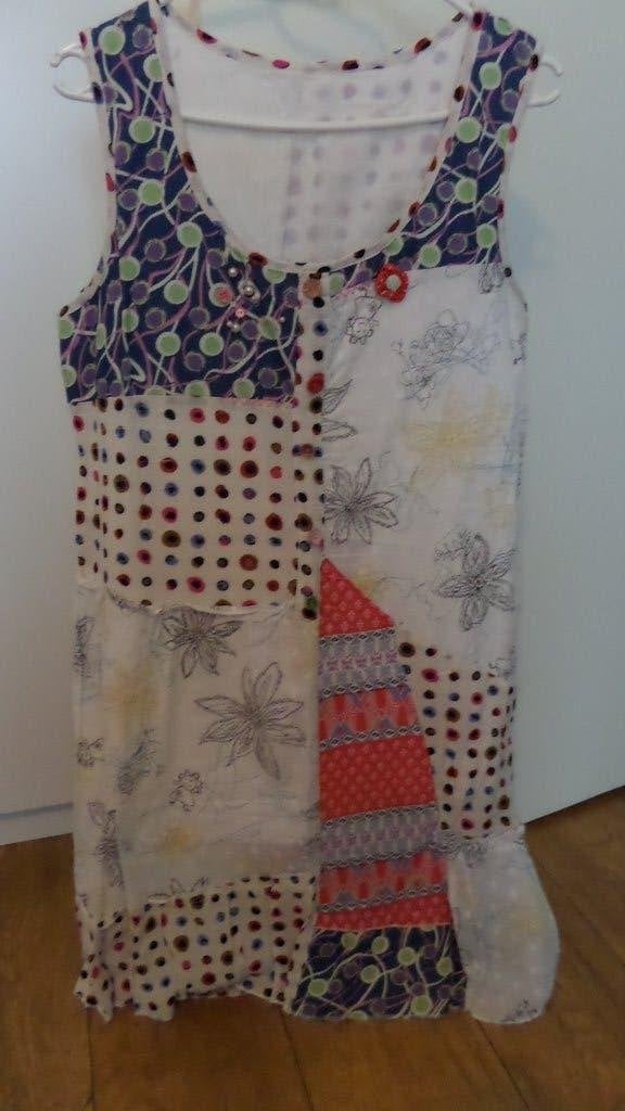 jurk mouwloos maat M 38/40 z.g.a.n. knielengte broderie, Kleding | Dames, Maat 38/40 (M), Overige kleuren, Ophalen of Verzenden