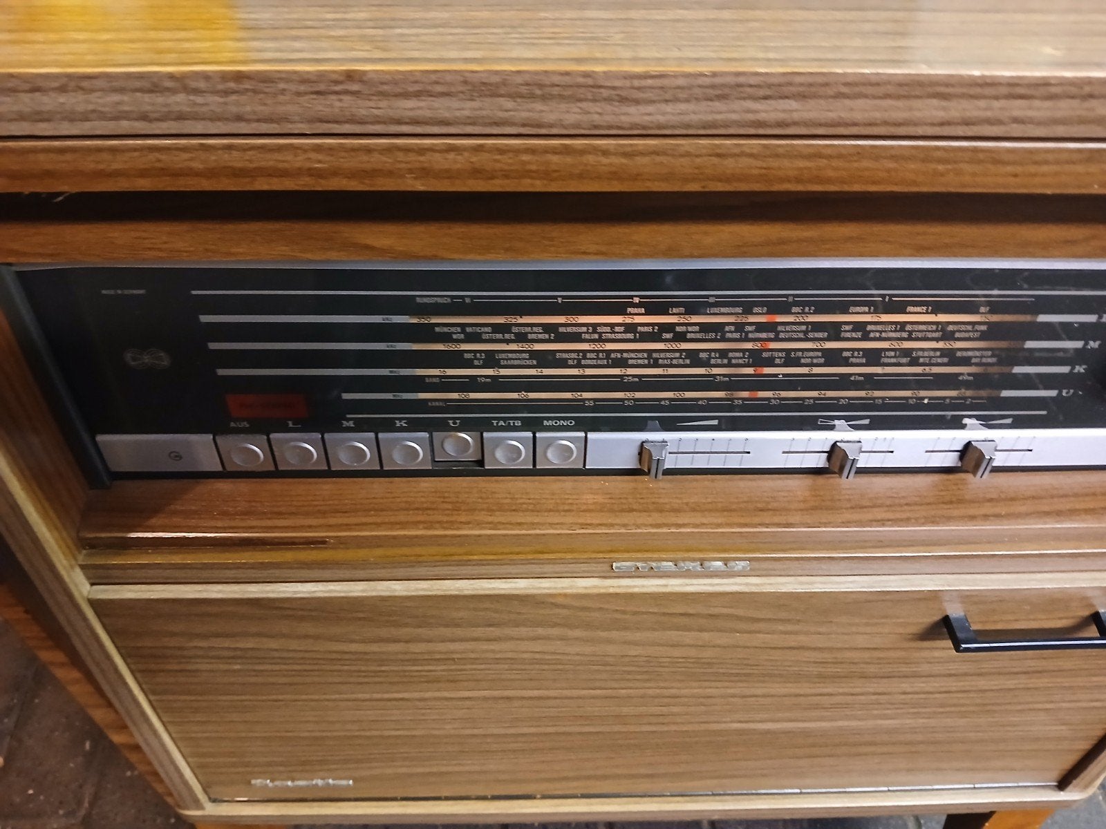 Vintage Philips Platenspeler met Radio Meubel, Audio, Tv en Foto, Platenspelers, Ophalen, Philips