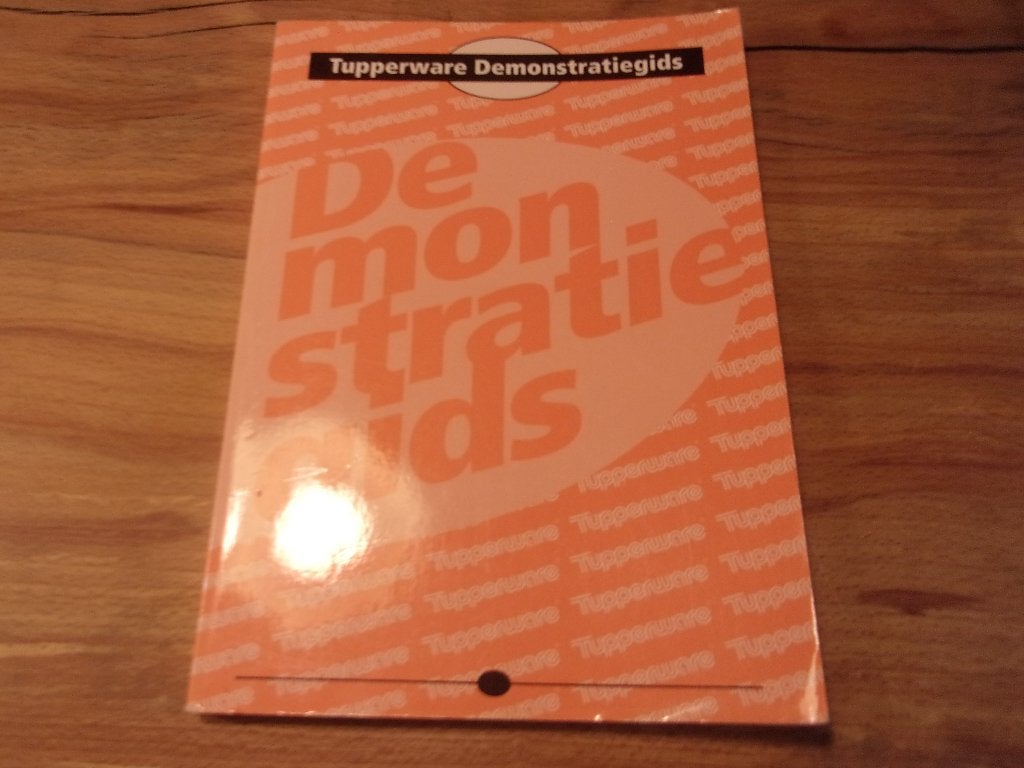 Tupperware demonstratiegids 1994, Ophalen of Verzenden, Gebruikt, Overige typen