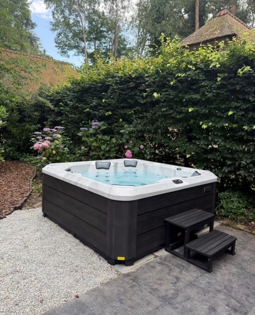 ruil uw hottub in voor een nieuwe jacuzzi (wellnesstub), Ophalen of Verzenden, Nieuw, Vast