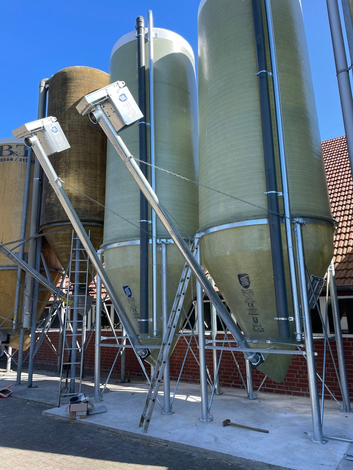 Voersilo , Silo , Polyestersilo , brokkensilo Nieuw, Ophalen