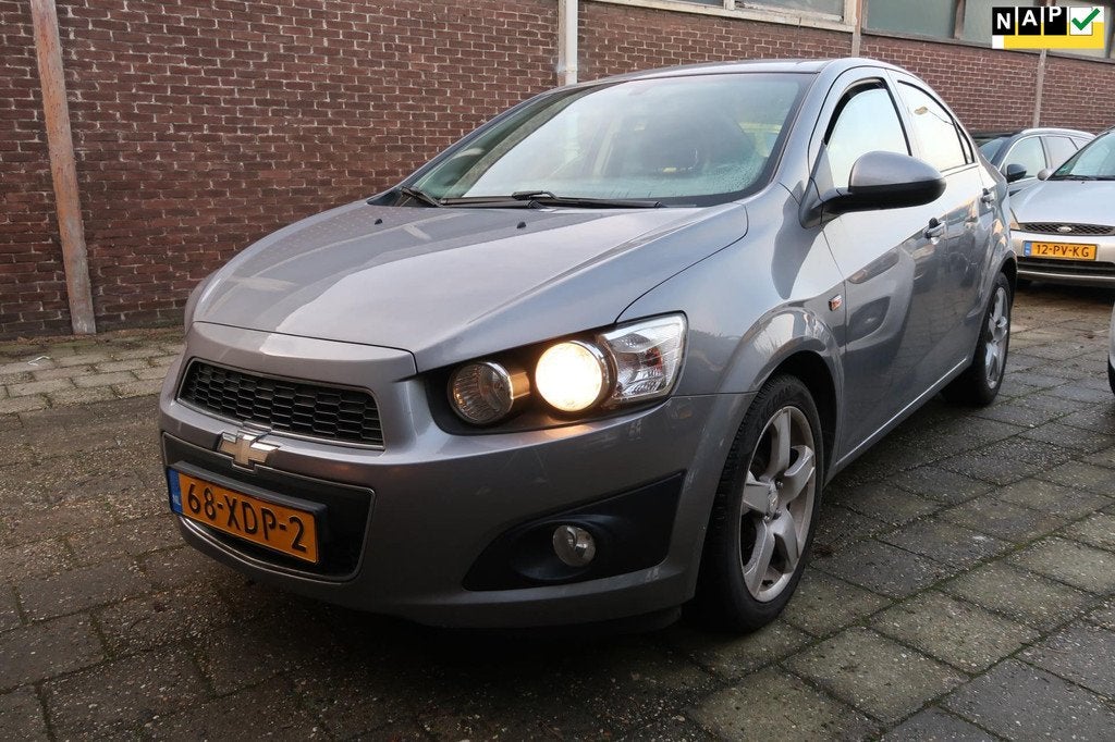 Chevrolet Aveo 1.4 LTZ *Rijklaarprijs *Airco *NAP, Voorwielaandrijving, Euro 5, Gebruikt, 4 cilinders