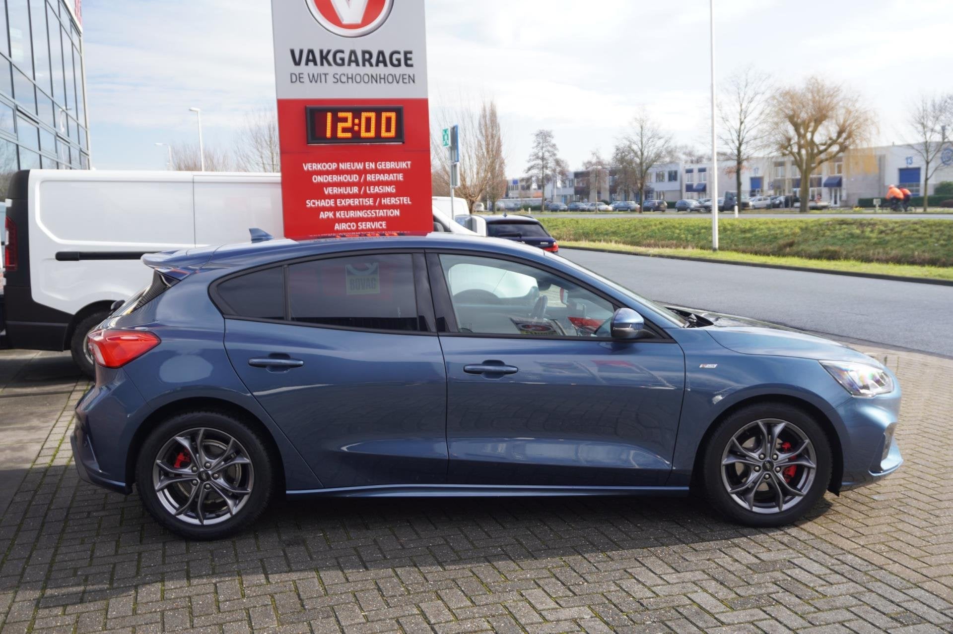 Ford Focus 1.0 EcoBoost Hybrid ST Line X Business / Camera /, Auto's, Ford, Gebruikt, 1277 kg, Blauw, Origineel Nederlands