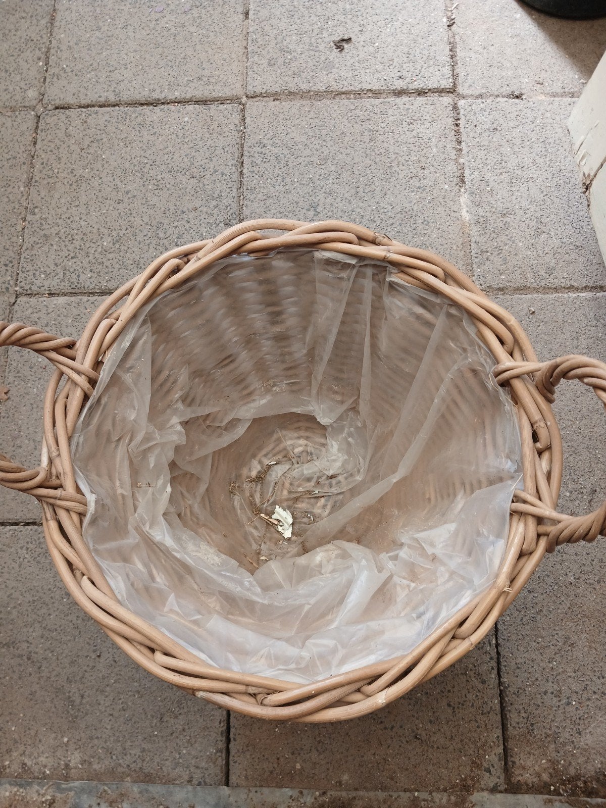 Rieten plantenmand met plastic binnenvoering, Ophalen, Overige materialen, Gebruikt, Minder dan 60 cm
