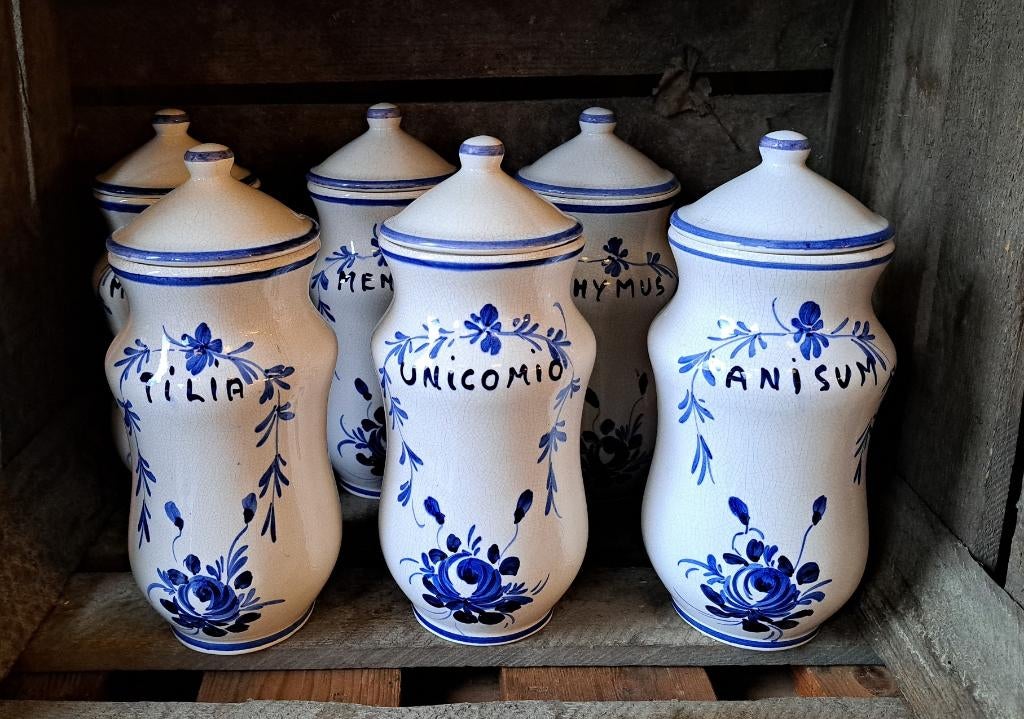 Apotheek potten een serie van 6 verschillende allemaal gaaf, Ophalen