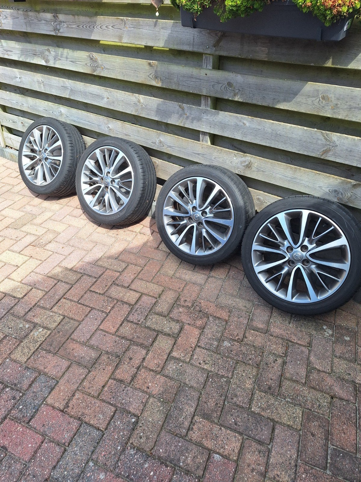 Nette originele set OPC wielen voor Opel Corsa E, Ophalen, Banden en Velgen, 17 inch, Personenwagen