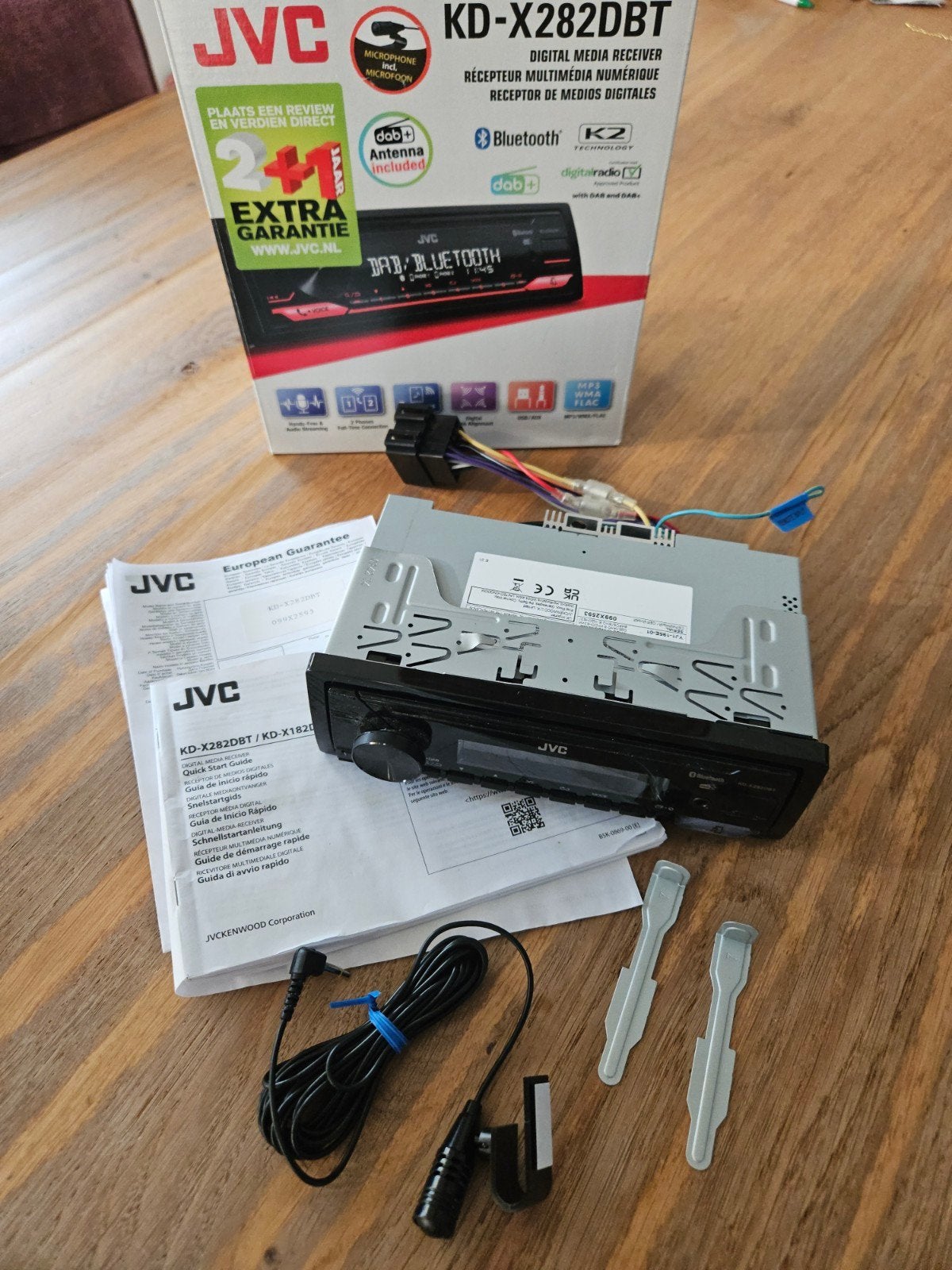 JVC KD-X282DBT Autoradio - Defect, Ophalen of Verzenden, Zo goed als nieuw