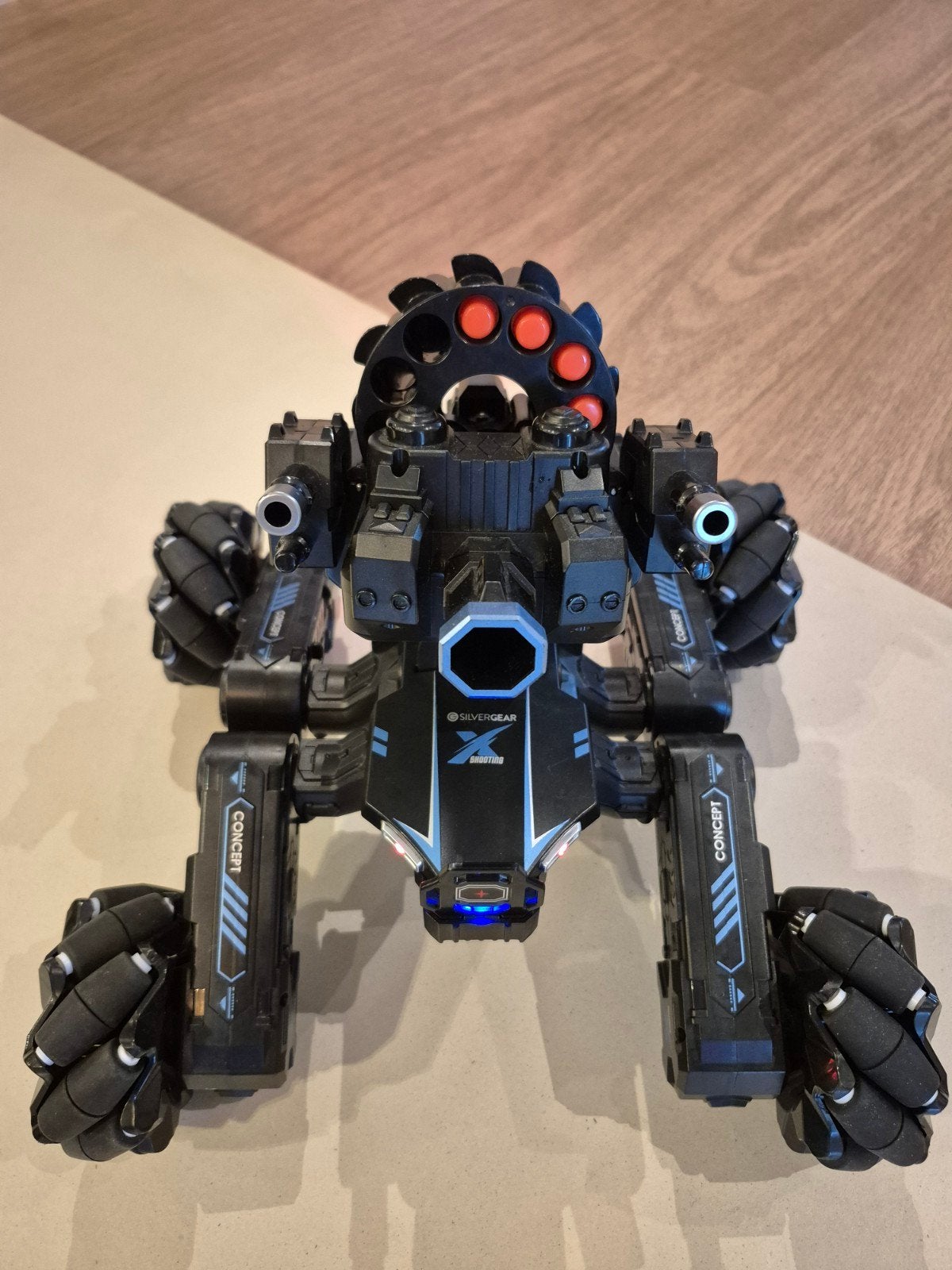 Silvergear Nerf shooter, bestuurbare auto (fantatische auto), Elektro, Auto offroad, Ophalen of Verzenden, Zo goed als nieuw