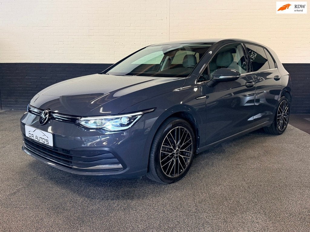 Volkswagen Golf DSG|Led+|Massage|Camera|Navigatie, Euro 6, 4 cilinders, 150 pk, Alcantara