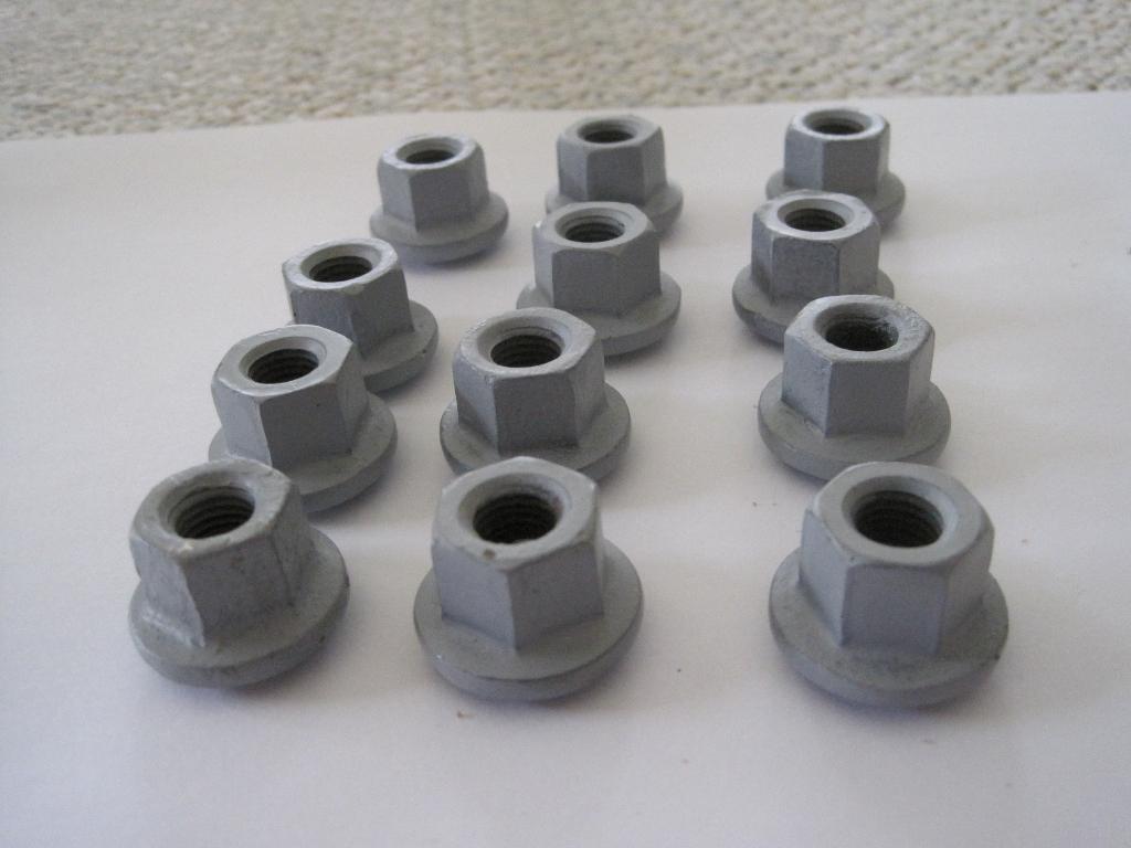 set standaard wielmoeren voor Renault 4 R4 (12 stuks) z.g st, Ophalen of Verzenden, Gebruikt, Renault
