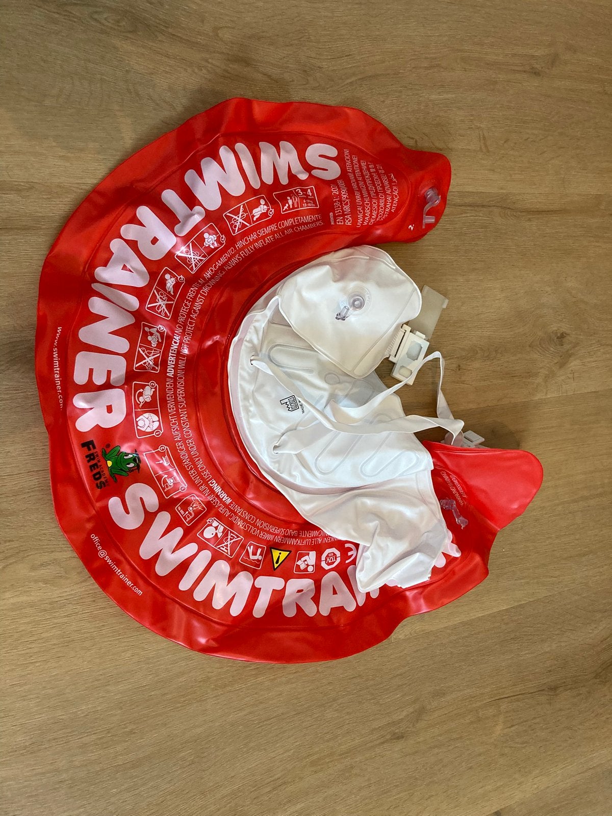 Freds swimtrainer, Kinderen en Baby's, Babykleding | Baby-zwemkleding, Ophalen, Zo goed als nieuw, Jongetje of Meisje, Zwem-accessoire