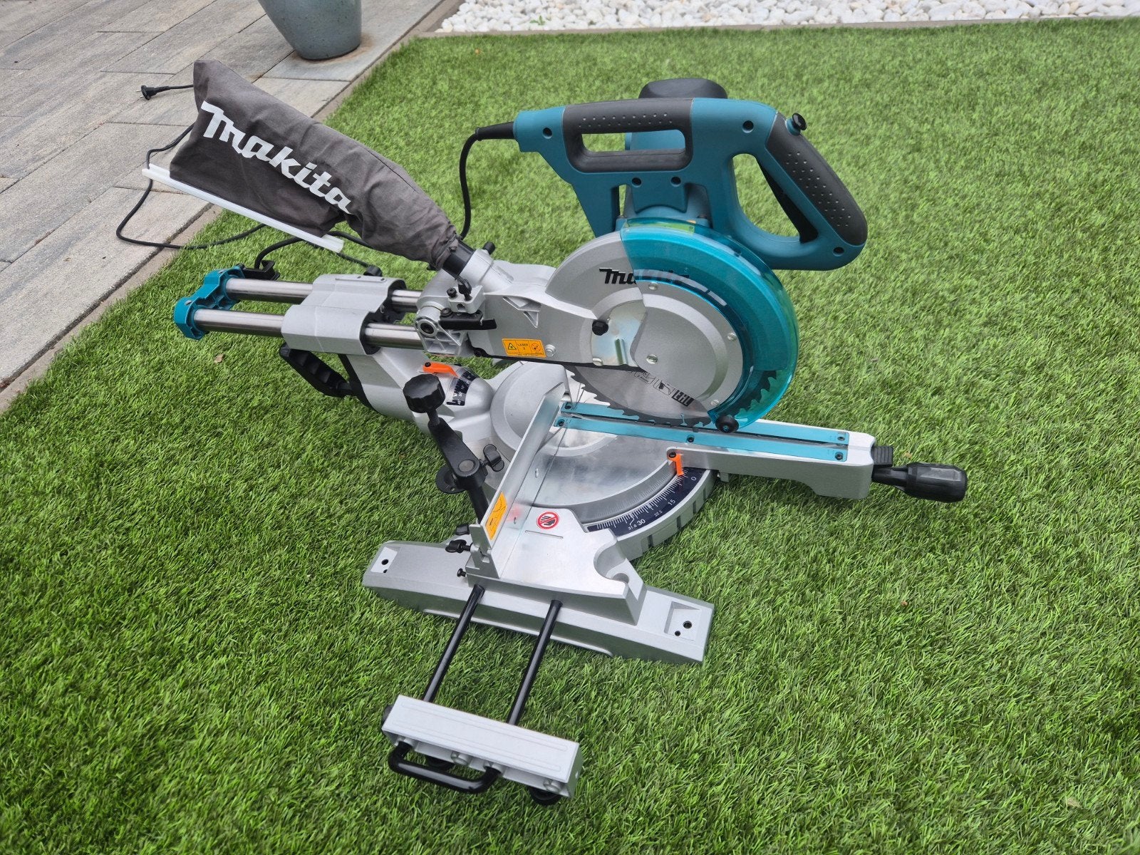 Makita LS1018L Afkortzaag - Nieuwstaat met Laserlijn, Doe-het-zelf en Verbouw, Gereedschap | Zaagmachines, Ophalen, 70 mm of meer