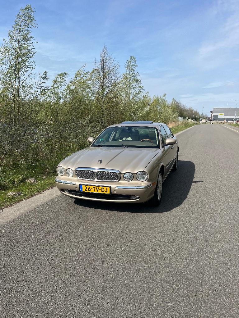 Jaguar XJ X350 4.2 V8 LongWheelBase LWB, Automaat, Sound system, Achterwielaandrijving, 1772 kg