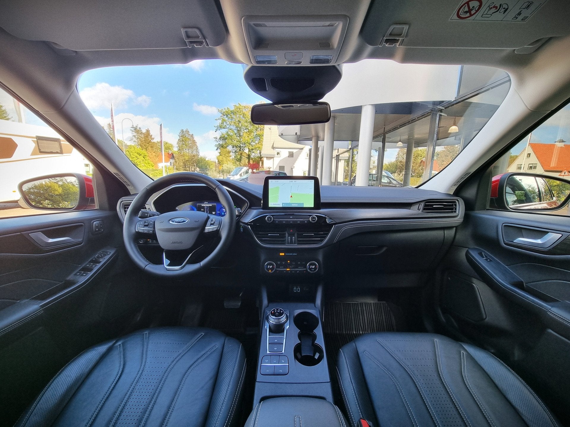Ford Kuga 2.5 PHEV Vignale | 54dkm | Dealeronderhoud | El.tr, Dealer onderhouden, Gebruikt, Zwart, 4 cilinders