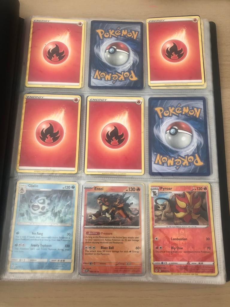 Pokémon Kaarten Verzameling - Diverse Types, Ophalen of Verzenden, Gebruikt, Meerdere kaarten