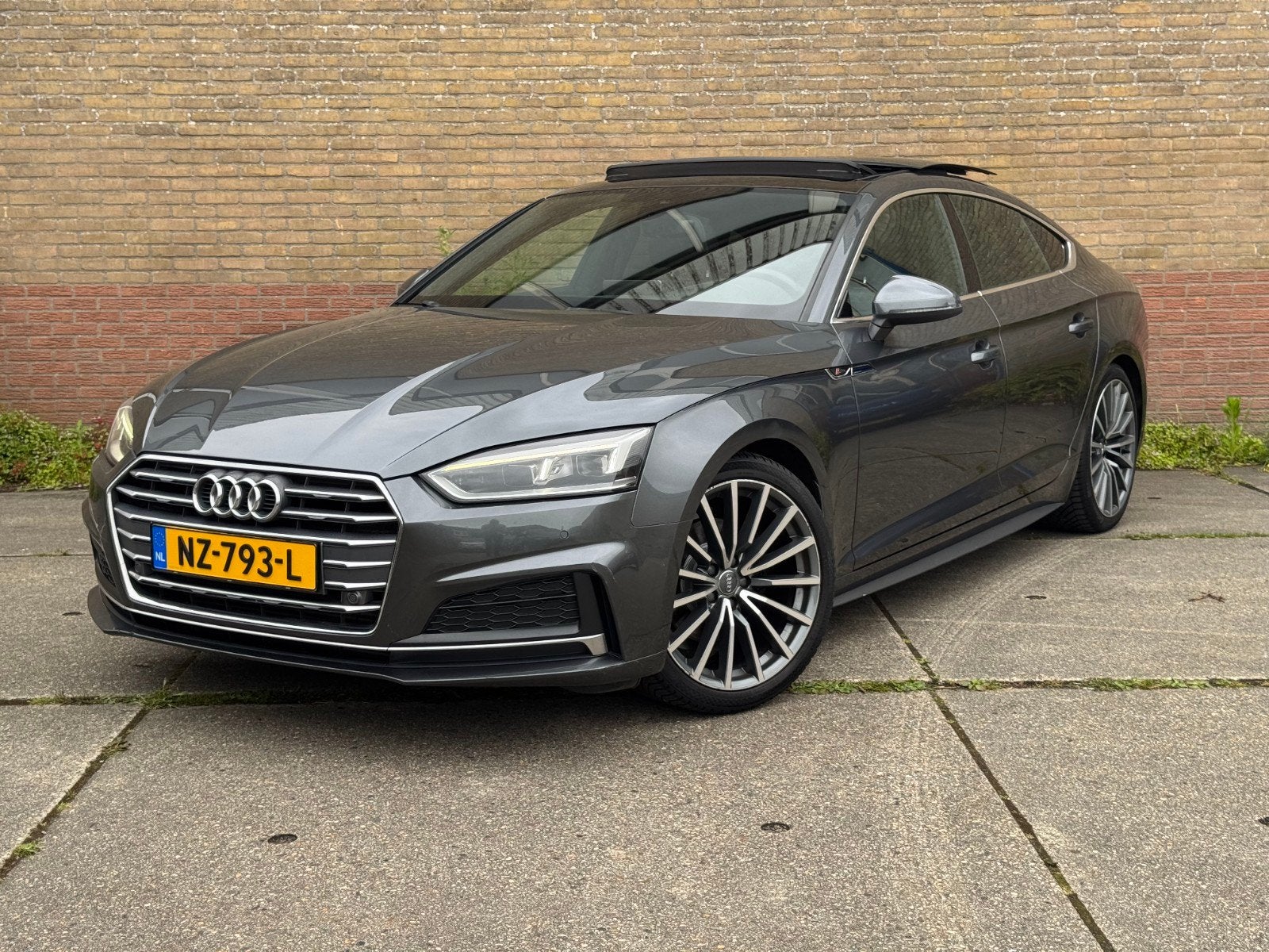 Audi A5 Sportback 2.0 TFSI S-Line S tronic – Pano | Virtual, 1984 cc, 1435 kg, Bluetooth, Zilver of Grijs