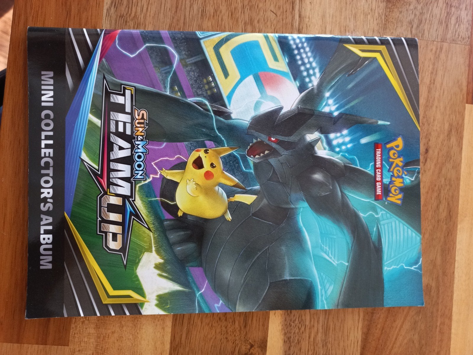 Pokémon Sun & Moon Team Up Mini Collector's Album, Ophalen of Verzenden, Zo goed als nieuw, Overige typen