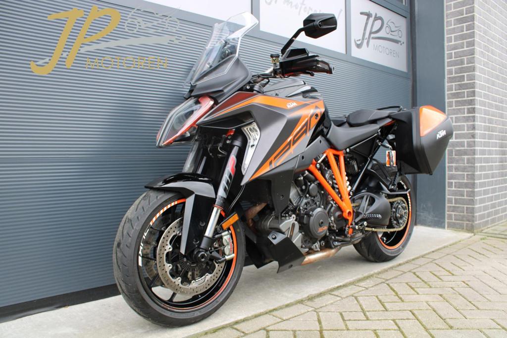 KTM 1290 Super duke GT (2021) *BTW*Org.NL*, 2 cilinders, KTM, Motorrijbewijs A, Bedrijf