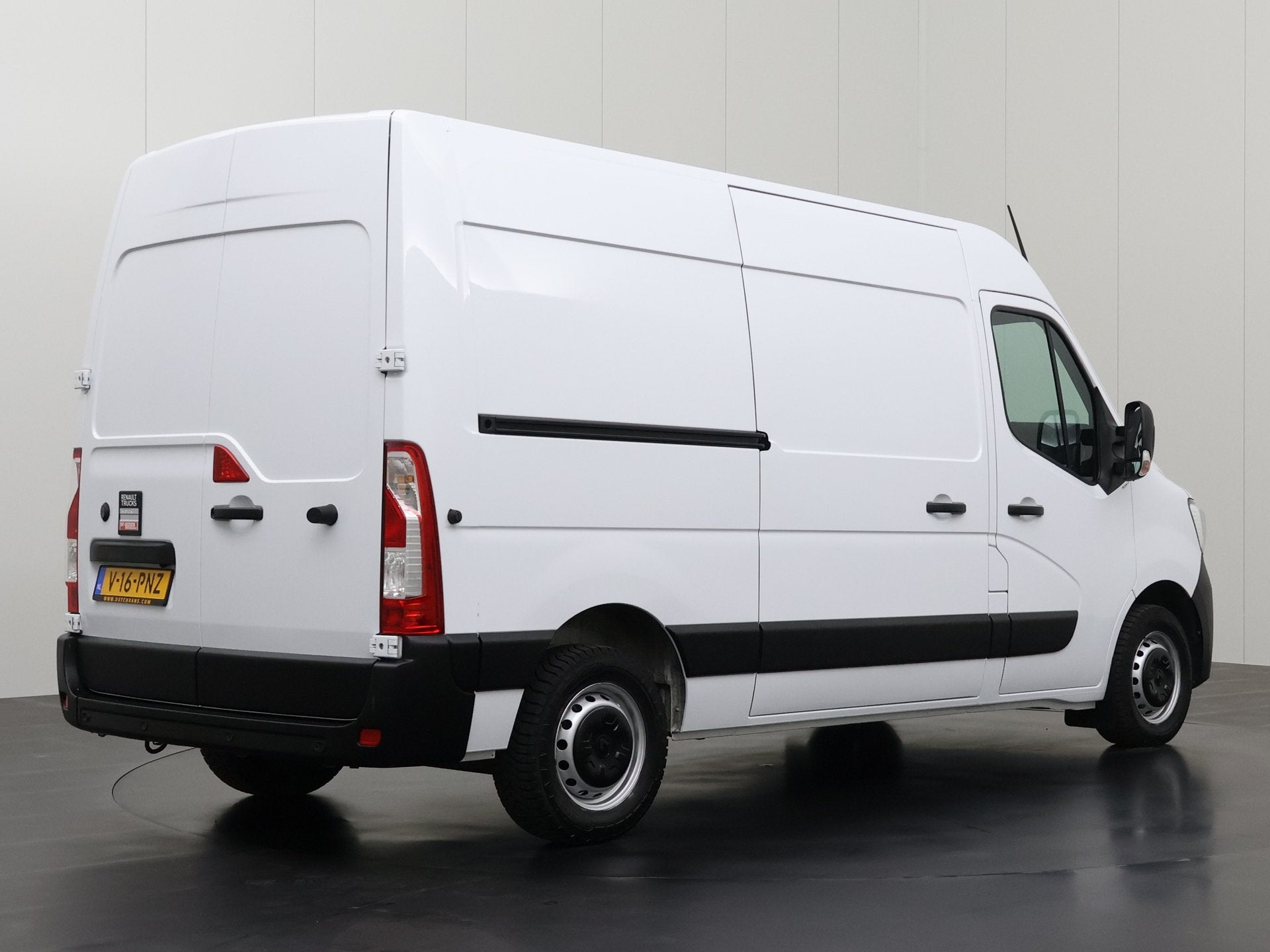 Renault Master 2.3DCi 135PK L2H2 Koelauto Dag-Nacht aansluit, Voorwielaandrijving, Multifunctioneel stuurwiel, Gebruikt, 4 cilinders